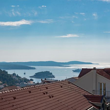 Apartments Mazuran Хвар Экстерьер фото