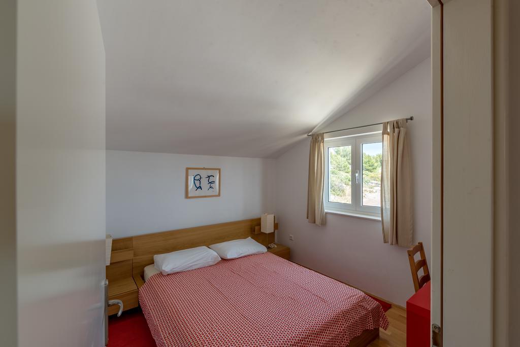 Apartments Mazuran Хвар Номер фото