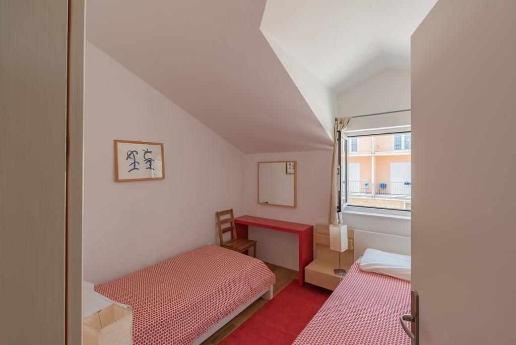Apartments Mazuran Хвар Номер фото