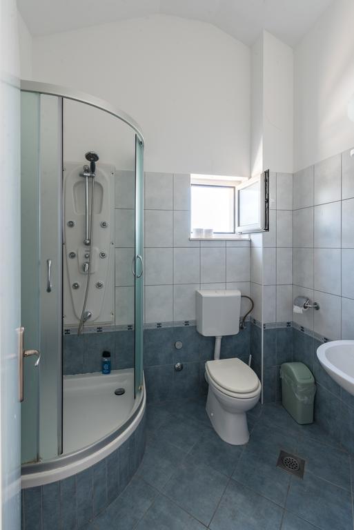 Apartments Mazuran Хвар Номер фото