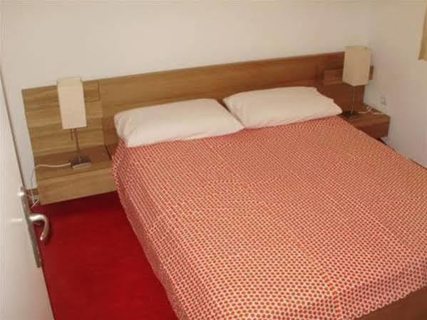 Apartments Mazuran Хвар Экстерьер фото