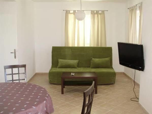 Apartments Mazuran Хвар Экстерьер фото